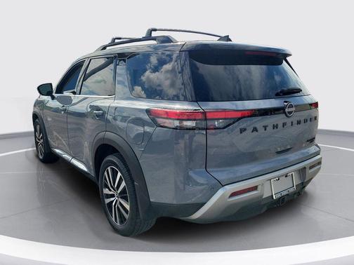 2 Tone Gray / Black Roof 2023 Nissan Pathfinder Platinum