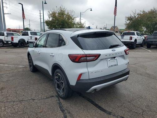 2026 Ford Escape Platinum