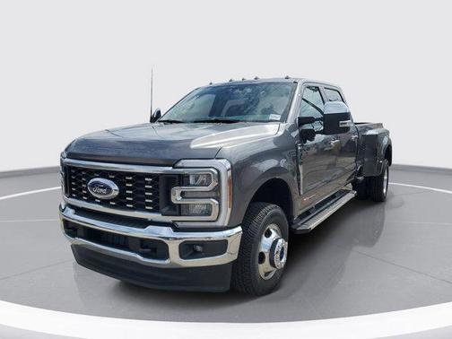 2025 Ford F-350 Lariat Super Duty