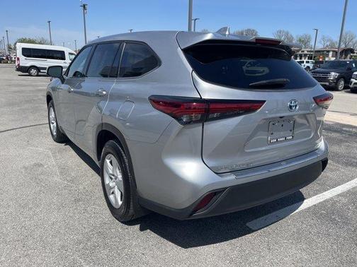 2021 Toyota Highlander Hybrid LE