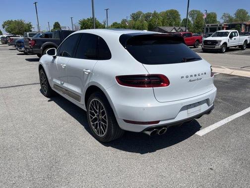 2017 Porsche Macan Turbo