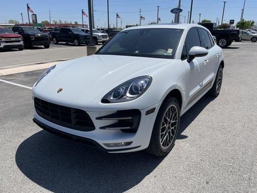 2017 Porsche Macan Turbo
