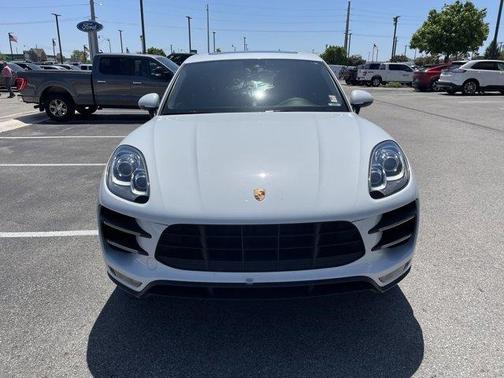 2017 Porsche Macan Turbo