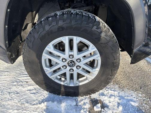 2022 Toyota Tundra SR5