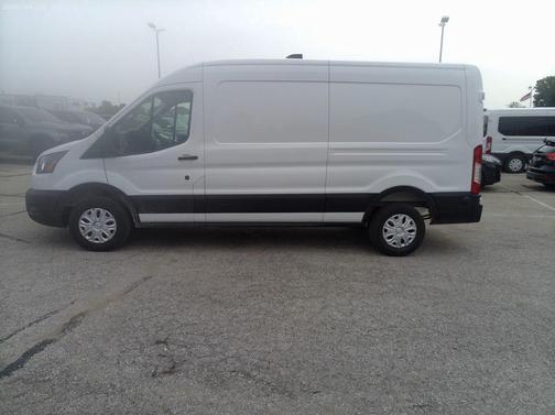Oxford White 2026 Ford Transit-250 148 WB Medium Roof Cargo