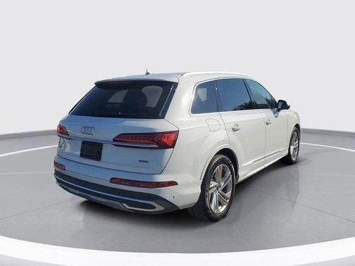 2023 Audi Q7 55 Prestige