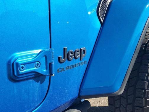 2021 Jeep Gladiator Sport