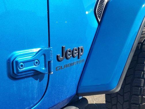 2021 Jeep Gladiator Sport