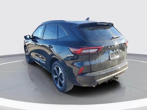 2026 Ford Escape ST-Line Elite