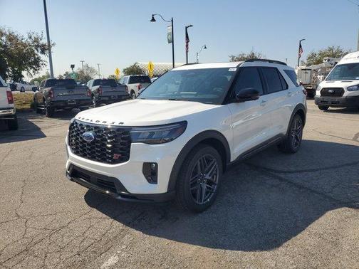 2025 Ford Explorer ST