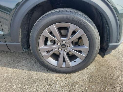 Green Metallic 2023 Ford Explorer XLT