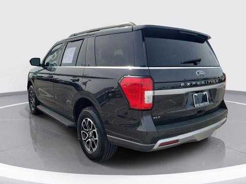 Gray Metallic 2024 Ford Expedition XLT