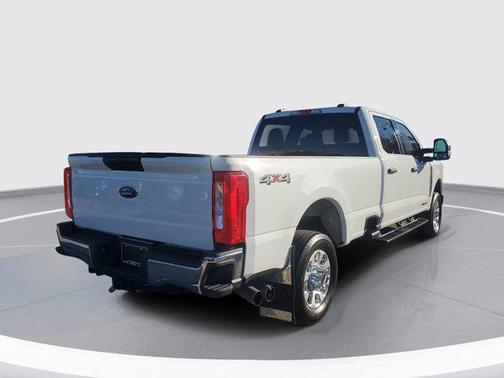 2024 Ford F-350 XLT