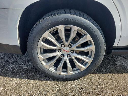 Summit White 2021 GMC Yukon Denali