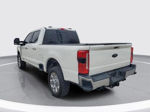 2023 Ford F-350 Lariat Super Duty