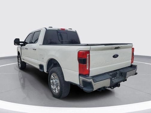 2023 Ford F-350 Lariat Super Duty