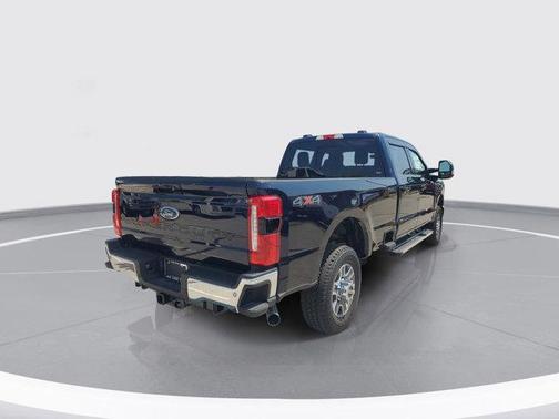 2025 Ford F-350 Lariat Super Duty