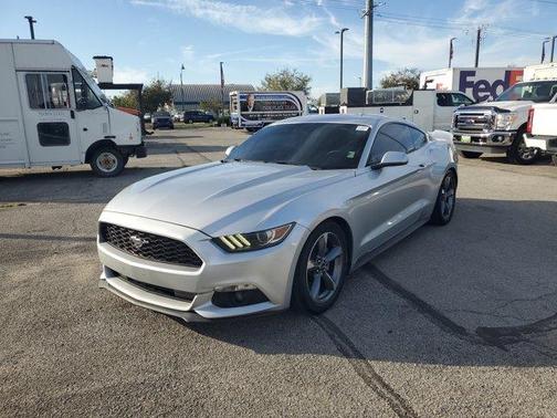 2016 Ford Mustang V6