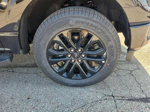 Black Metallic 2026 Ford F-150 XLT