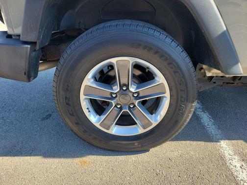 Gobi Clearcoat 2017 Jeep Wrangler Sport
