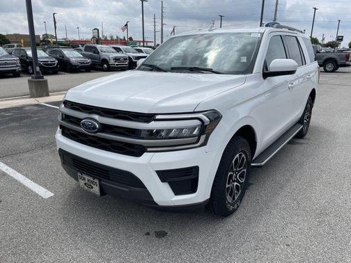 2023 Ford Expedition XLT