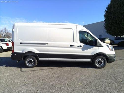 2026 Ford Transit-250 148 WB Medium Roof Cargo