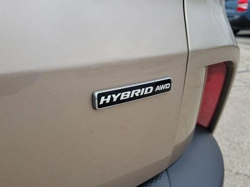 2020 Ford Escape Titanium Hybrid
