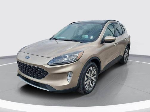 2020 Ford Escape Titanium Hybrid