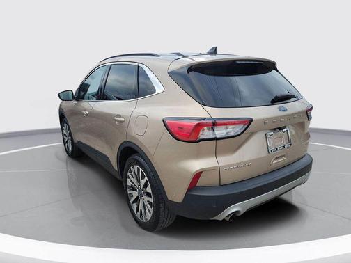 2020 Ford Escape Titanium Hybrid