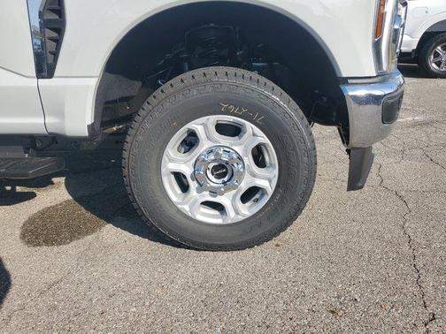 2026 Ford F-350 XLT