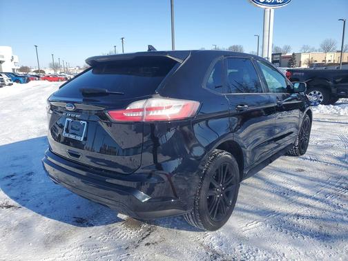 2022 Ford Edge ST Line