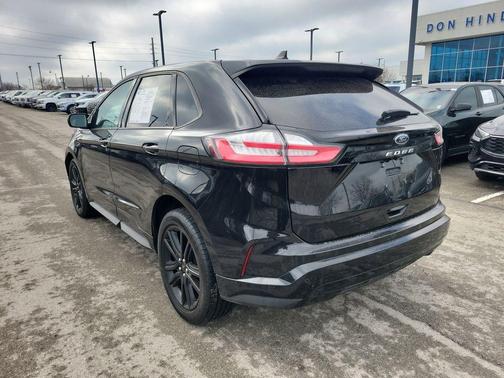 2022 Ford Edge ST Line