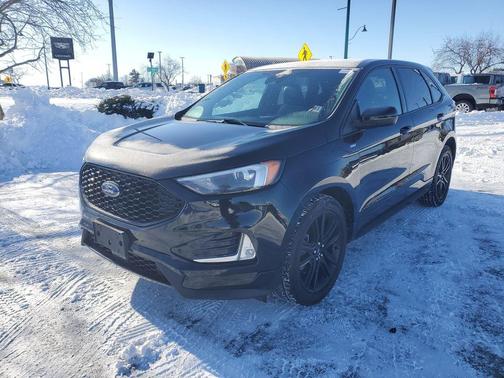 2022 Ford Edge ST Line