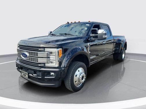 Black Metallic 2019 Ford F-450 Platinum