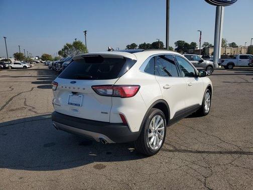2021 Ford Escape Titanium Hybrid