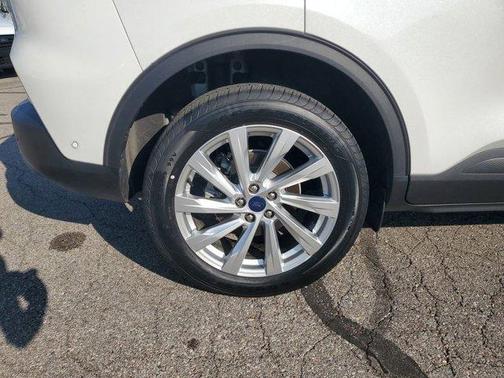 2021 Ford Escape Titanium Hybrid