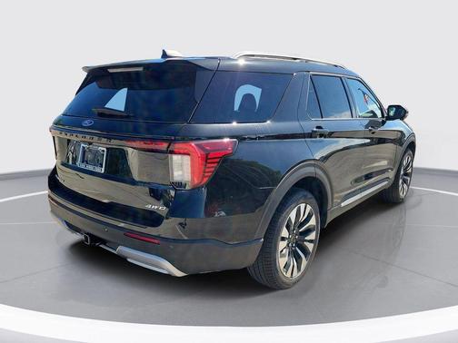 Agate Black Metallic 2026 Ford Explorer Platinum