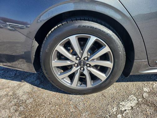 Magnetic Gray 2020 Lincoln Continental Standard