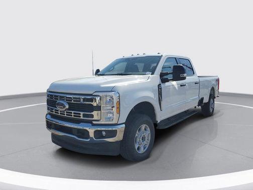 2026 Ford F-350 XLT