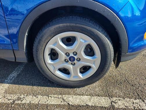 Lightning Blue Metallic 2017 Ford Escape S