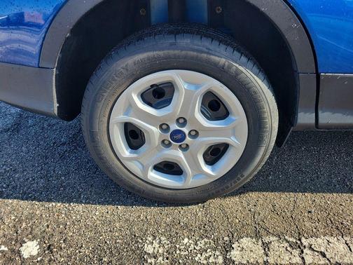 Lightning Blue Metallic 2017 Ford Escape S