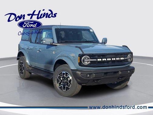 2025 Ford Bronco Outer Banks