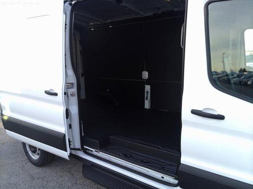 2026 Ford Transit-250 148 WB Medium Roof Cargo