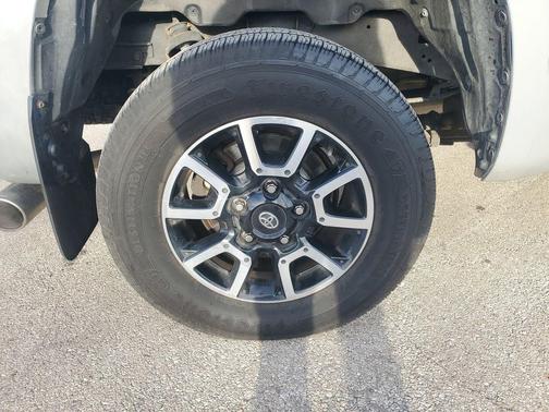 2018 Toyota Tundra SR5