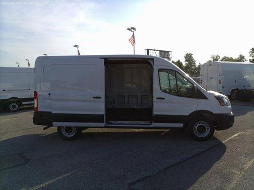 2025 Ford Transit-250 148 WB Medium Roof Cargo