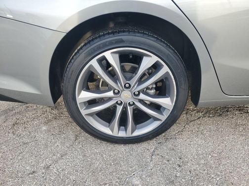 2024 Chevrolet Malibu 2LT