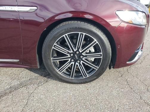 2017 Lincoln Continental Reserve