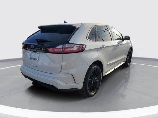 2022 Ford Edge ST Line
