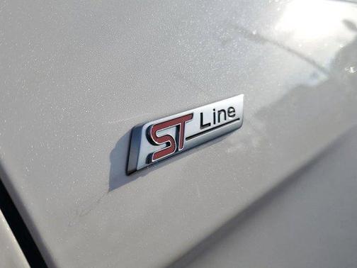 2022 Ford Edge ST Line