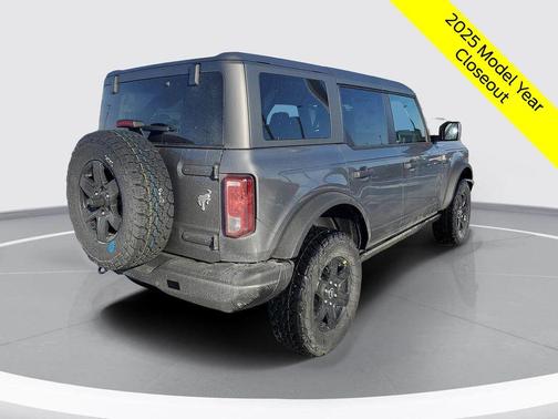 Carbonized Gray Metallic 2025 Ford Bronco Big Bend